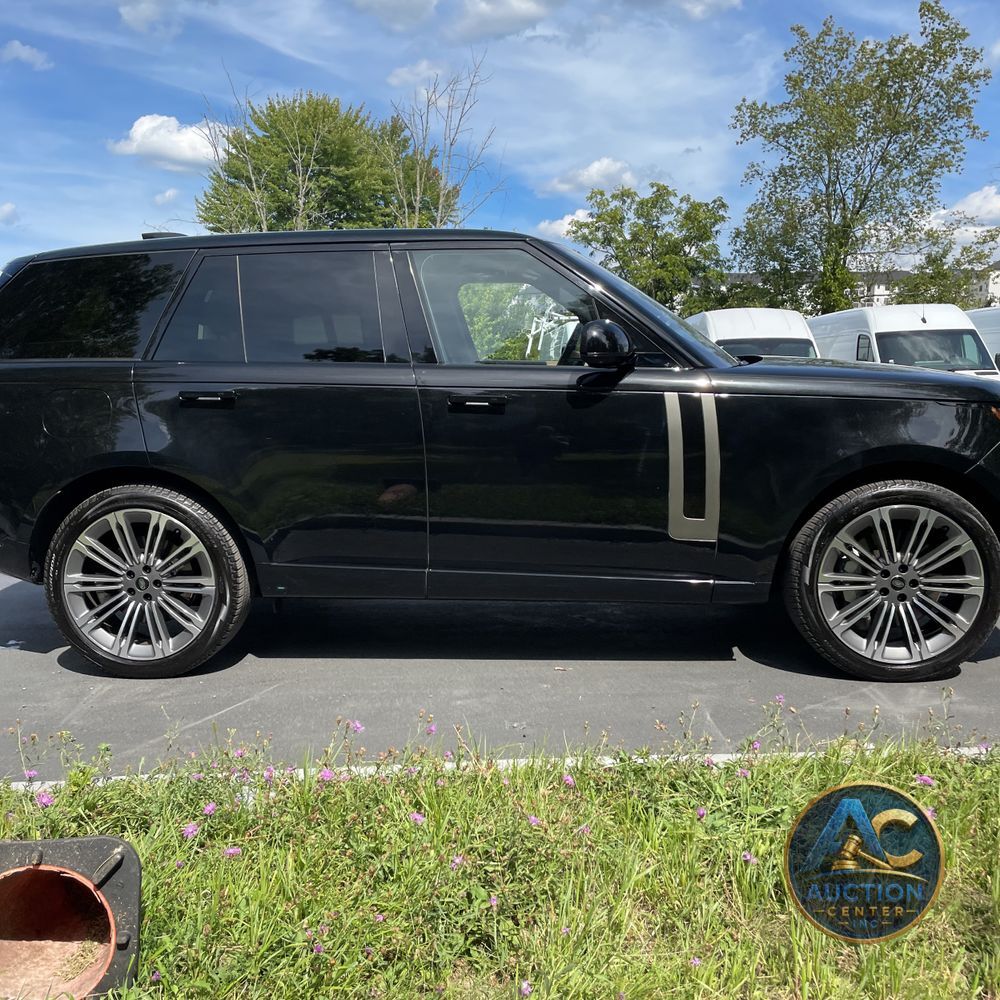 2023 Land Rover Range Rover SE