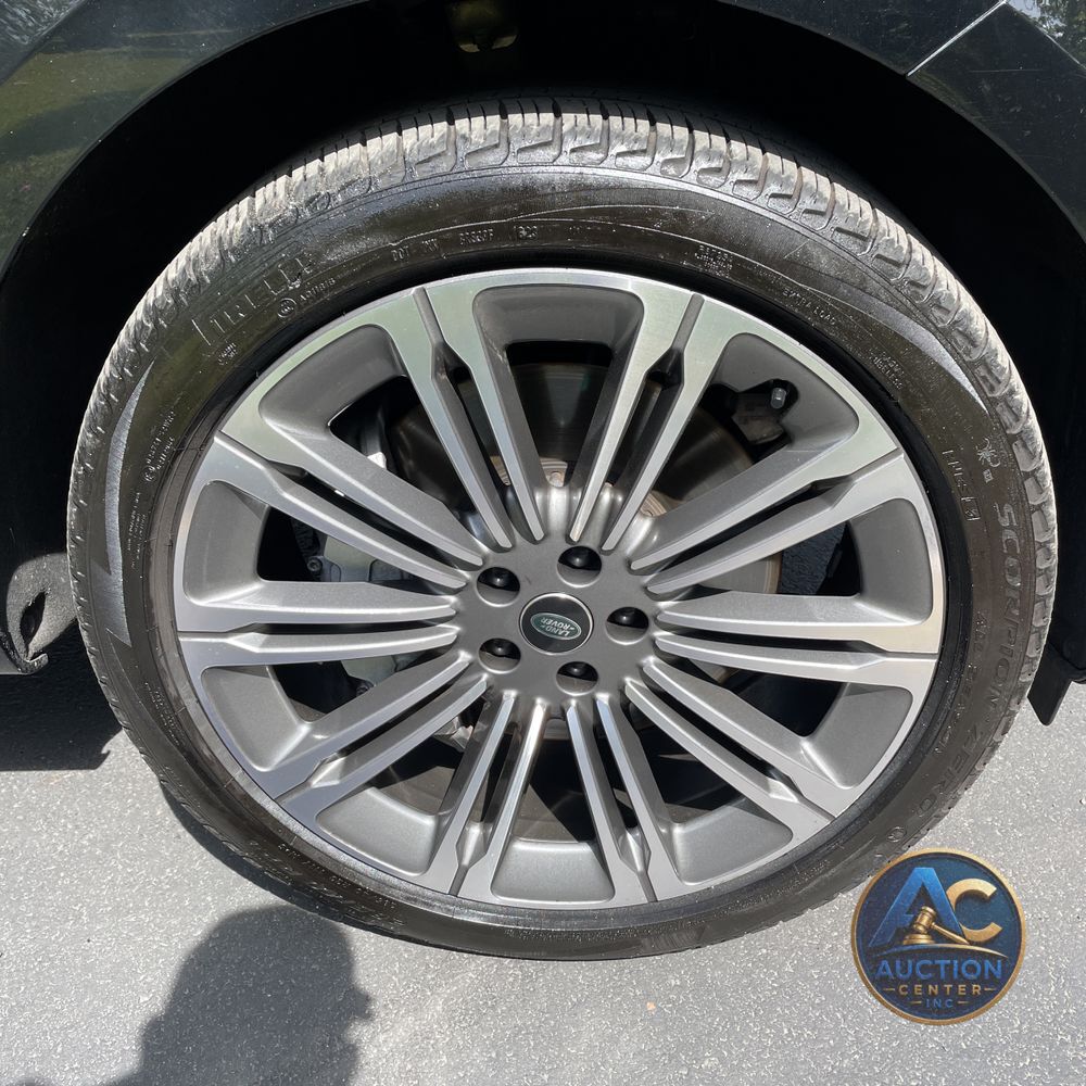 2023 Land Rover Range Rover SE
