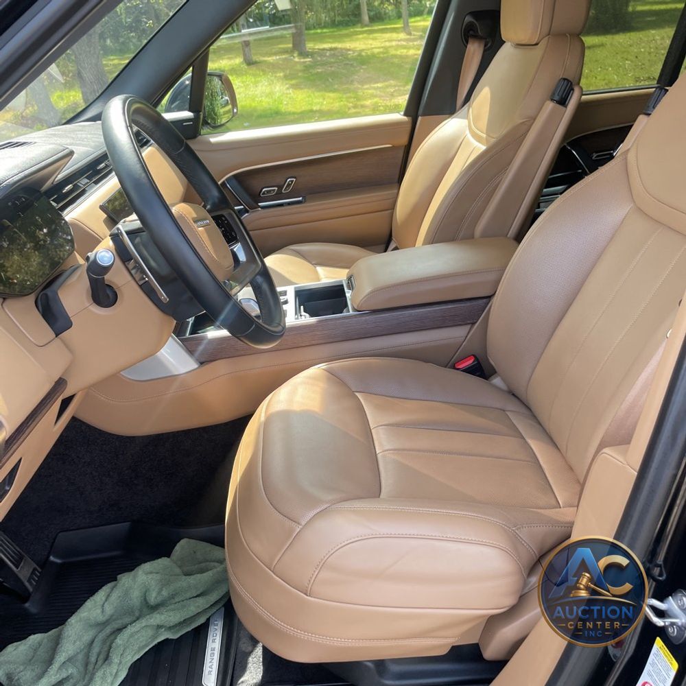 2023 Land Rover Range Rover SE