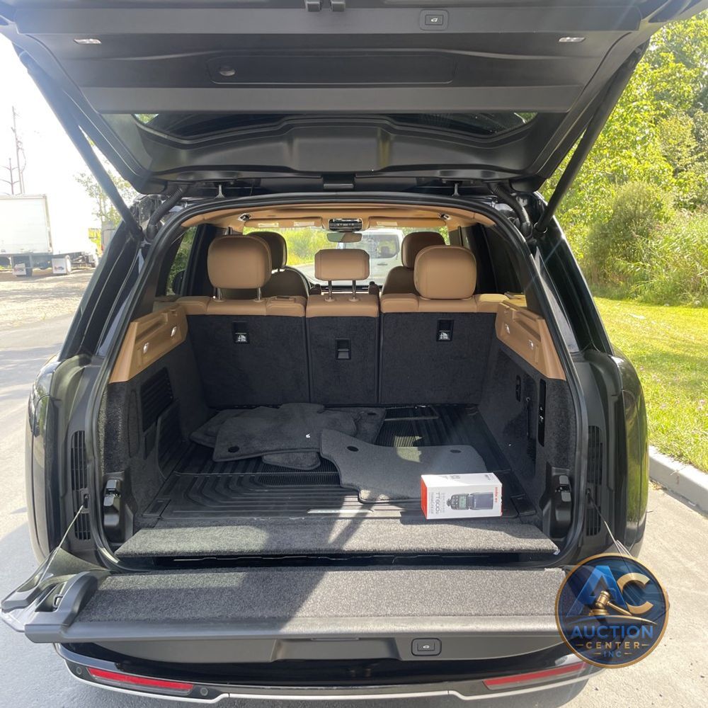 2023 Land Rover Range Rover SE