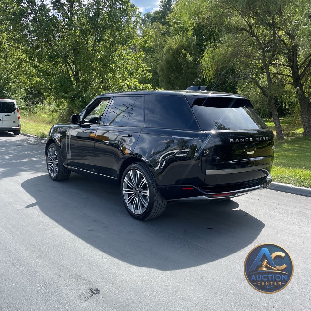 2023 Land Rover Range Rover SE