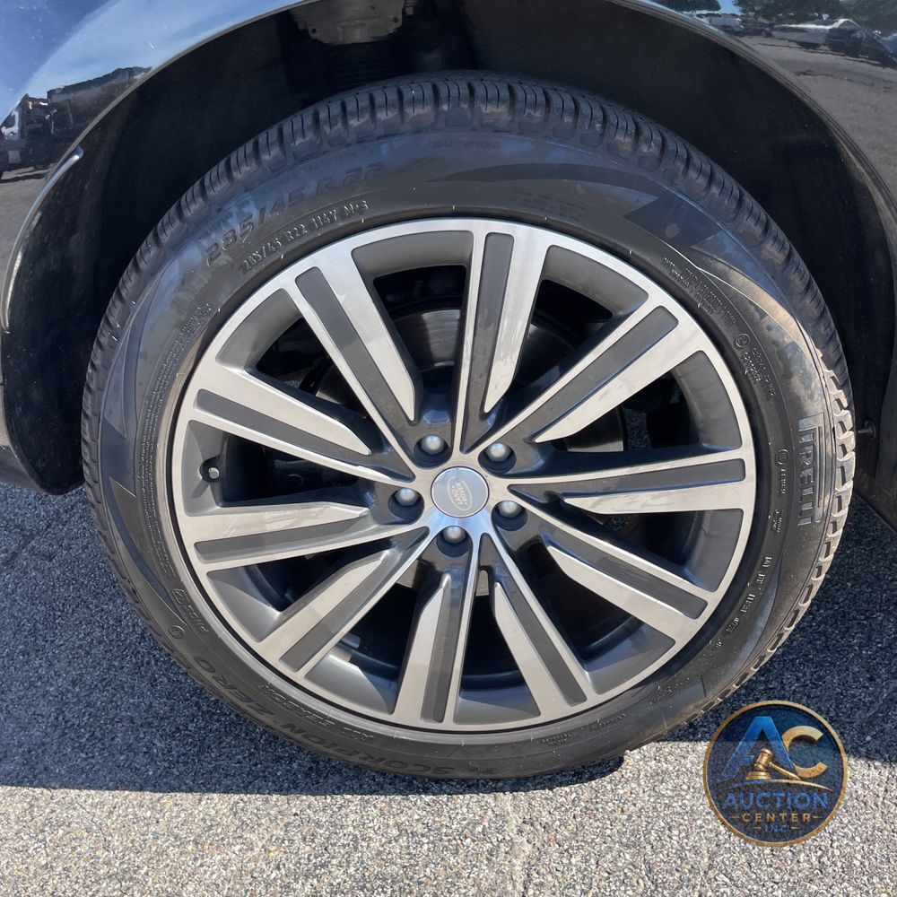 2023 Land Rover Range Rover P530 SE