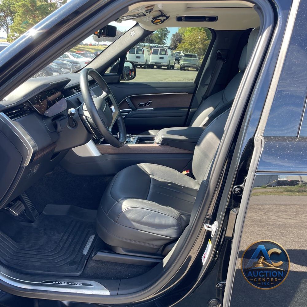 2023 Land Rover Range Rover P530 SE