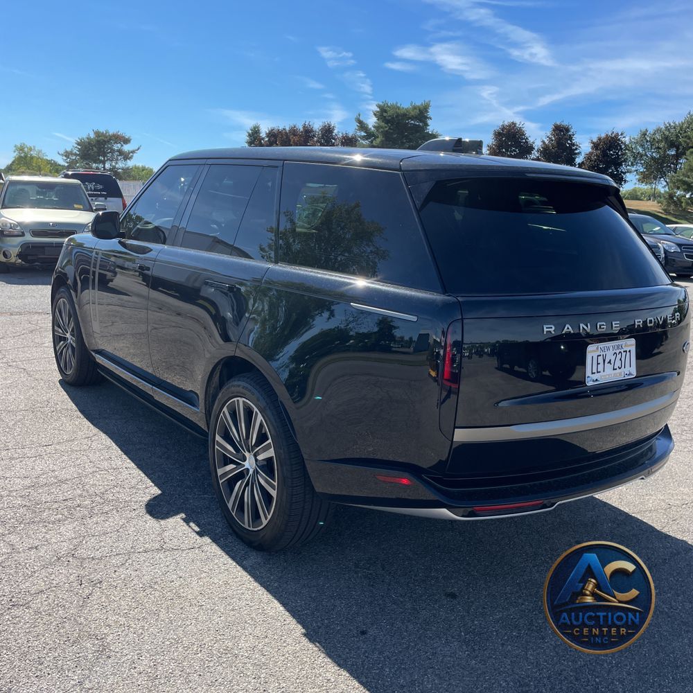 2023 Land Rover Range Rover P530 SE
