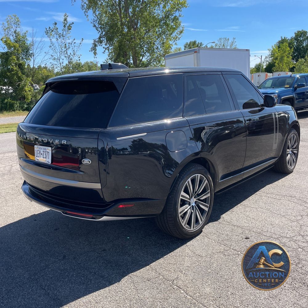 2023 Land Rover Range Rover P530 SE