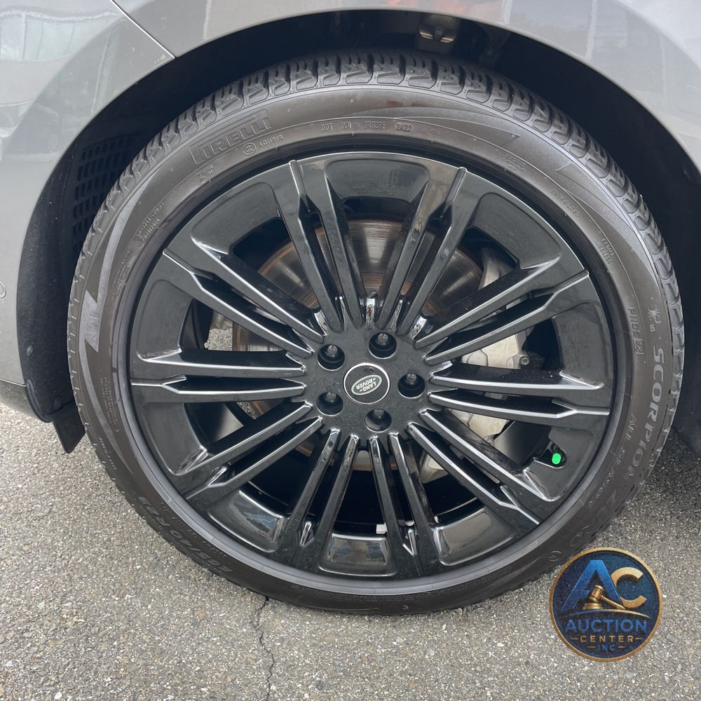 2023 Land Rover Range Rover SE
