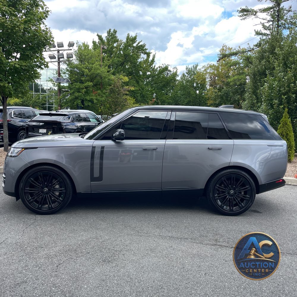 2023 Land Rover Range Rover SE