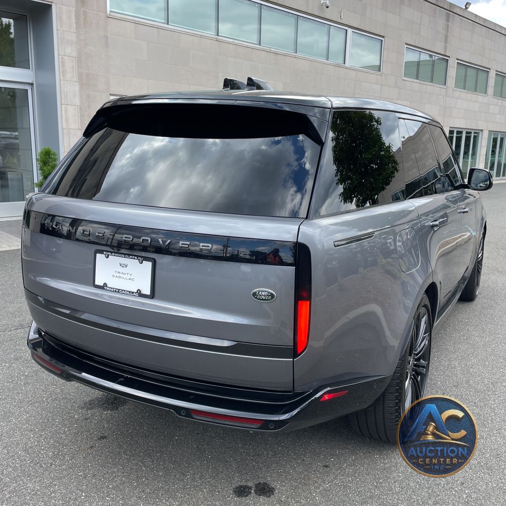 2023 Land Rover Range Rover SE