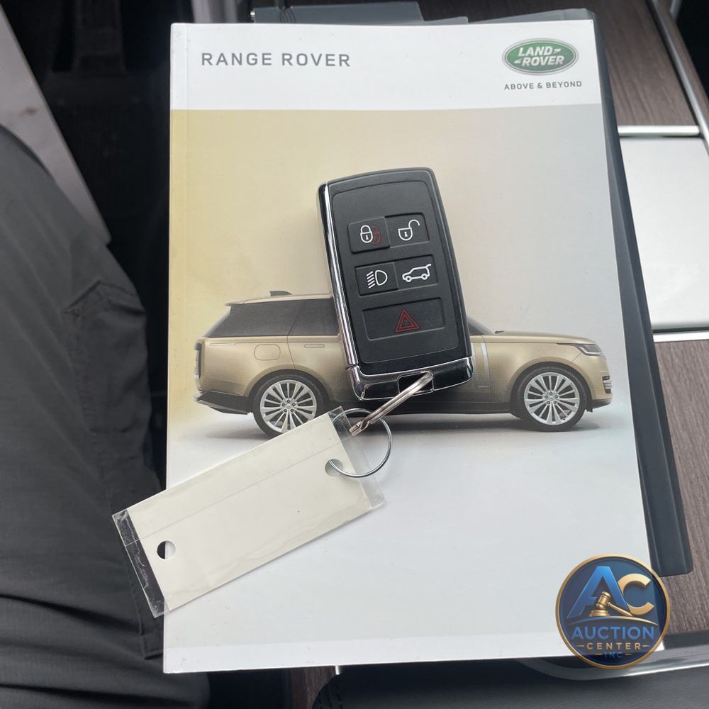 2025 Land Rover Range Rover SE P530
