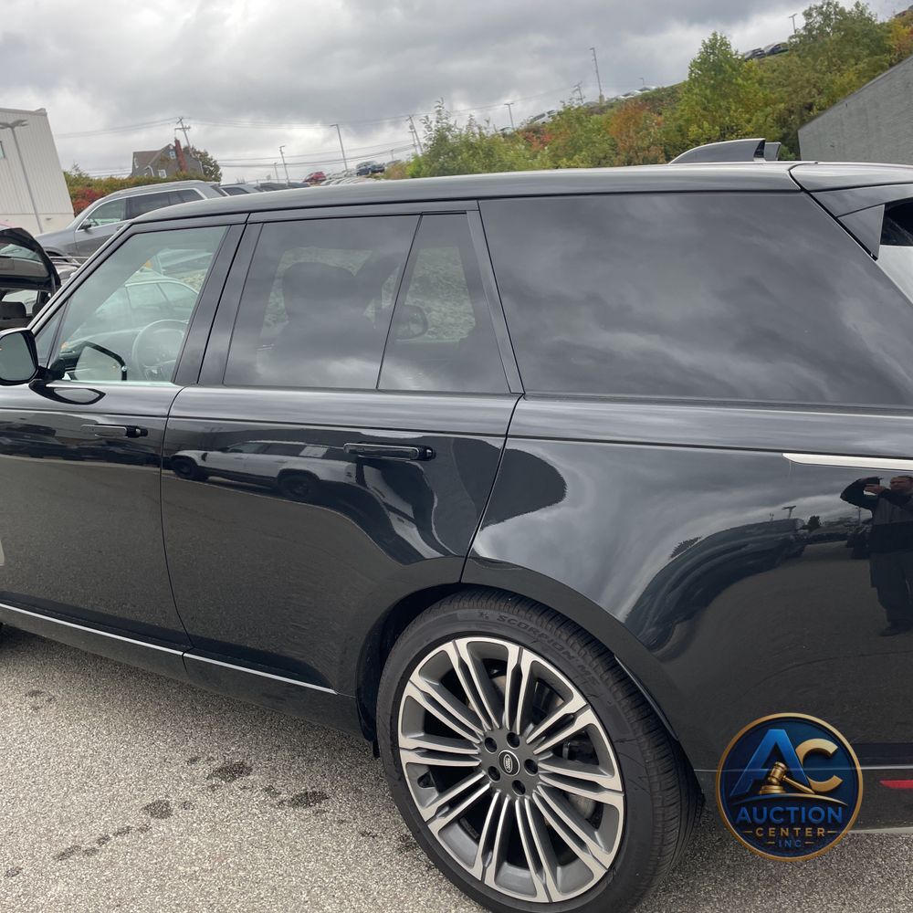 2025 Land Rover Range Rover SE P530
