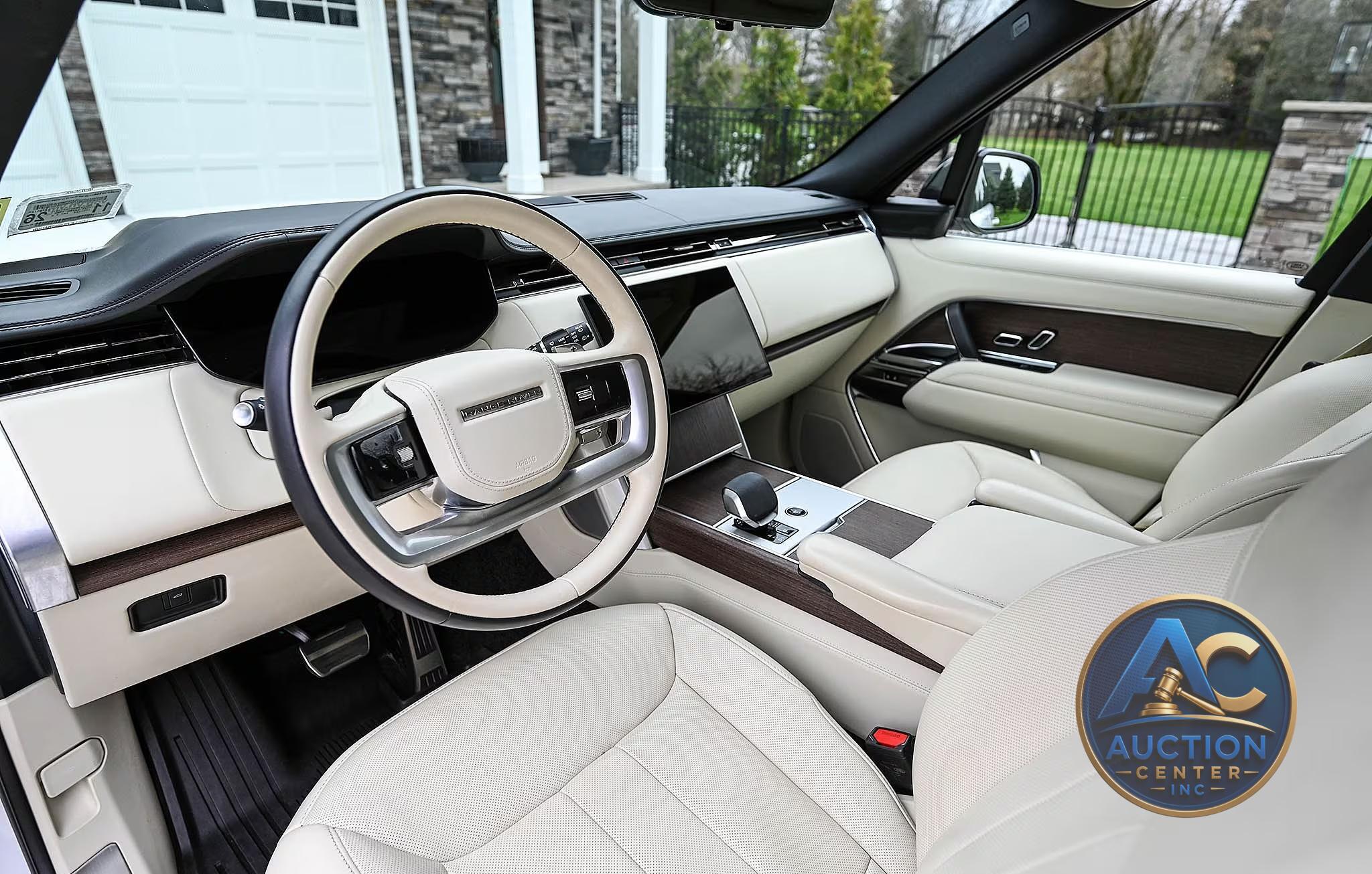 2025 Land Rover Range Rover SE P530