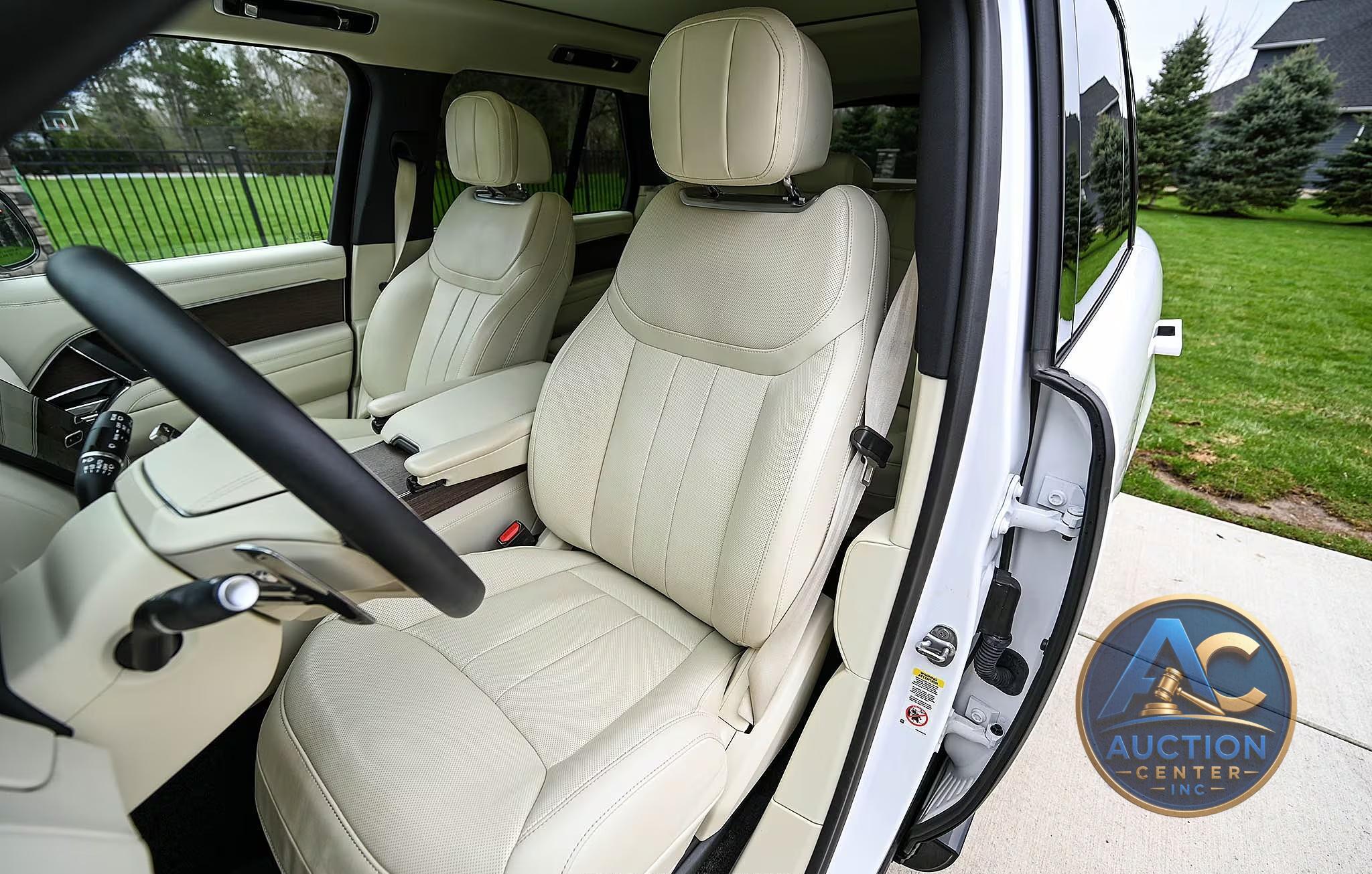 2025 Land Rover Range Rover SE P530