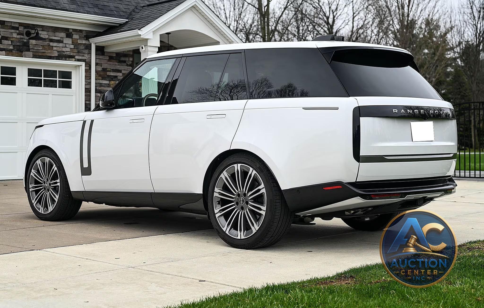 2025 Land Rover Range Rover SE P530