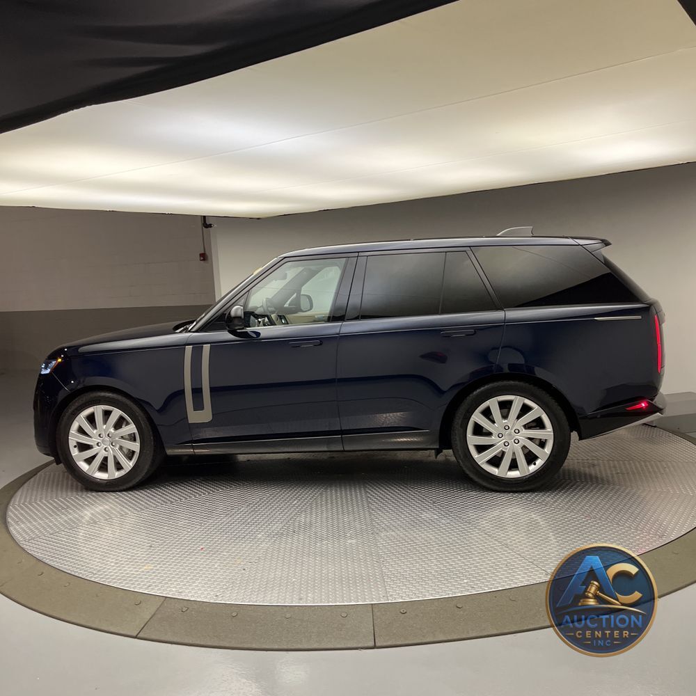 2023 Land Rover Range Rover SE