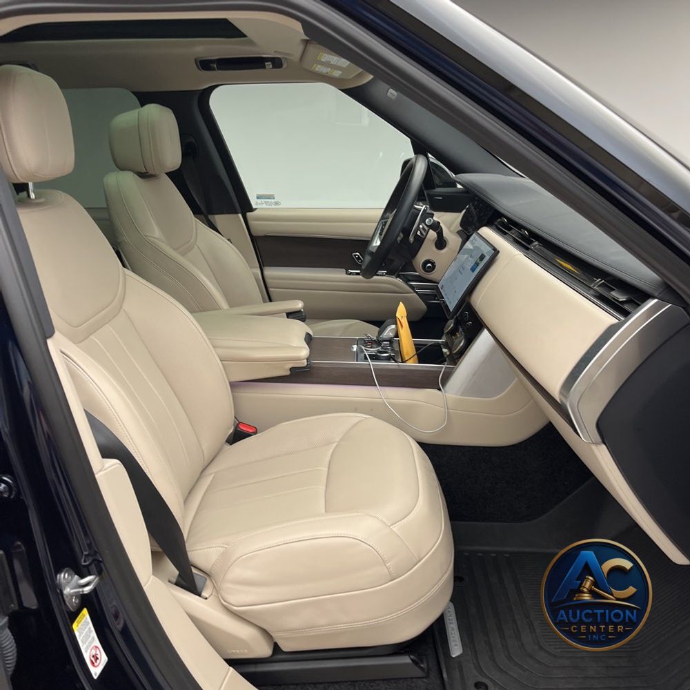 2023 Land Rover Range Rover SE