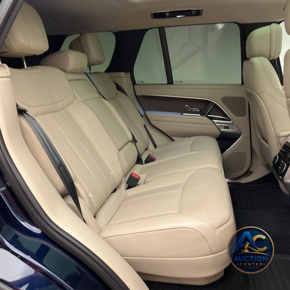 2023 Land Rover Range Rover SE