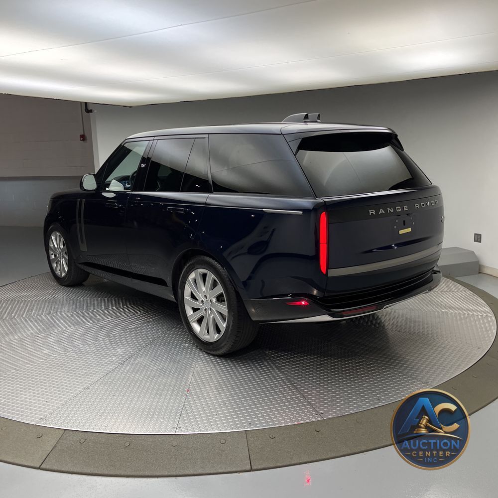 2023 Land Rover Range Rover SE