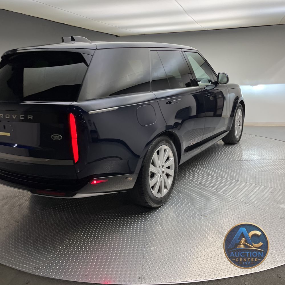 2023 Land Rover Range Rover SE