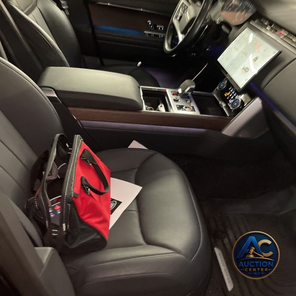 2023 Land Rover Range Rover SE