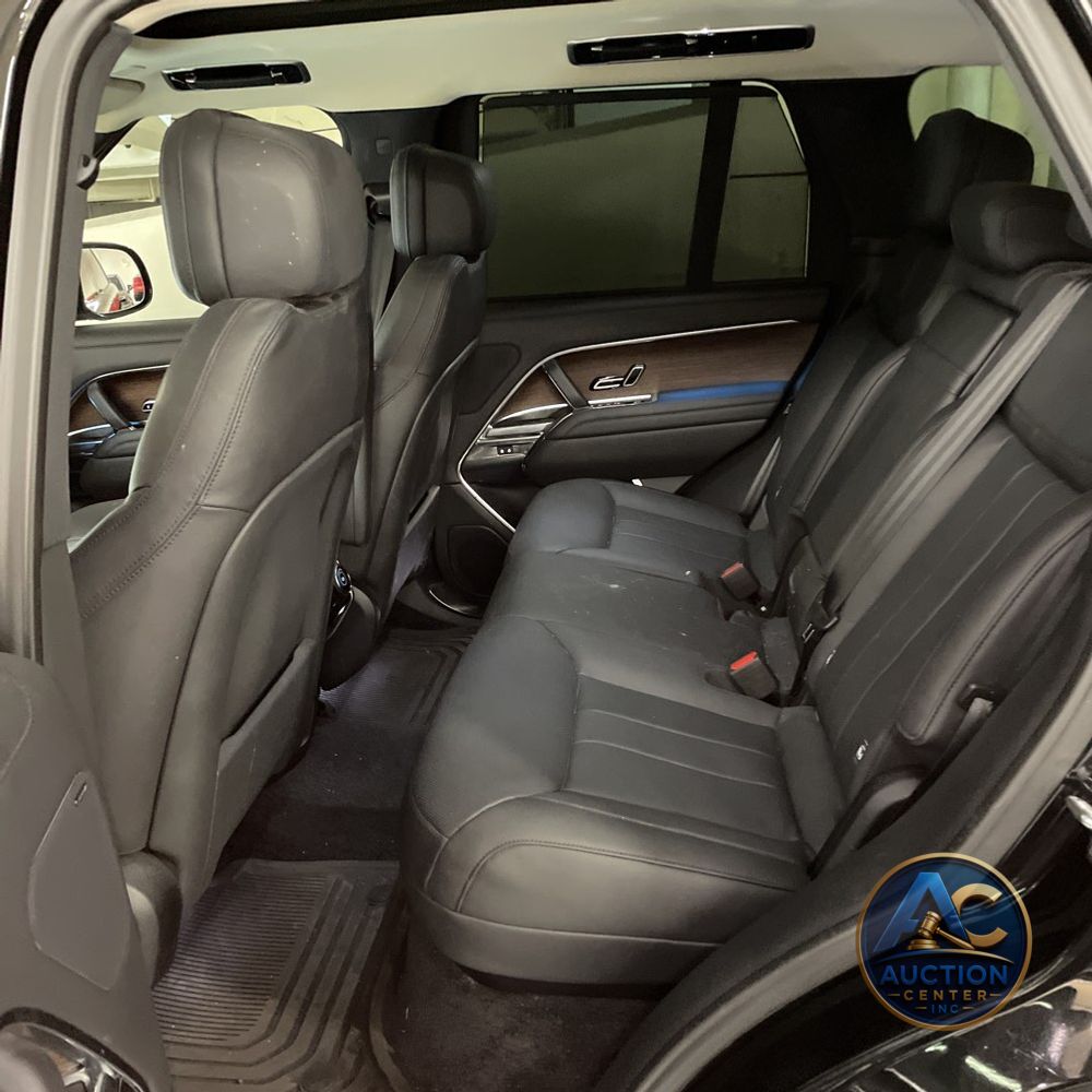 2023 Land Rover Range Rover SE