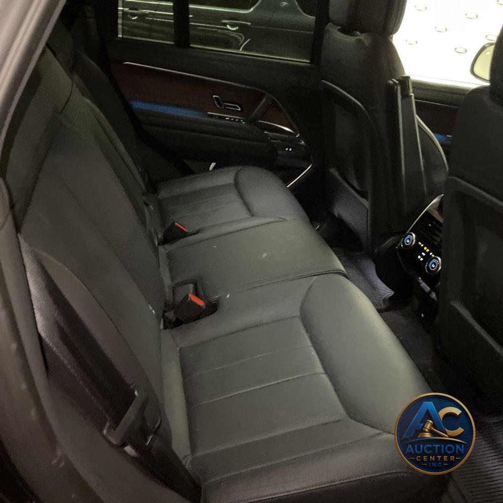 2023 Land Rover Range Rover SE