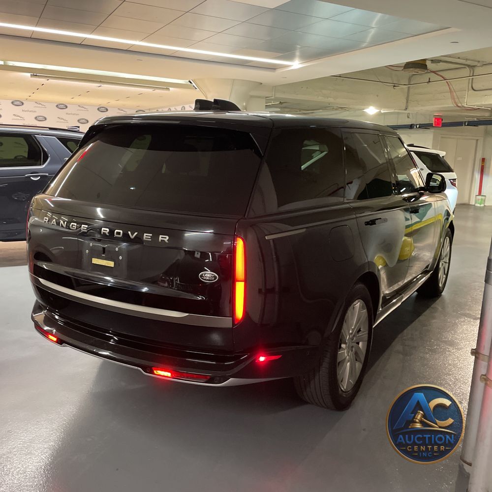 2023 Land Rover Range Rover SE
