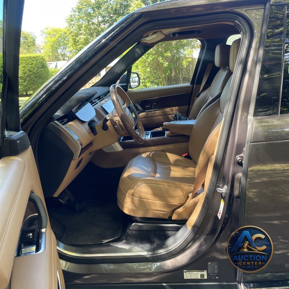 2023 Land Rover Range Rover SE
