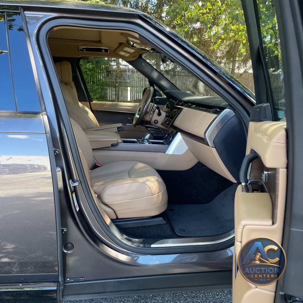 2023 Land Rover Range Rover SE