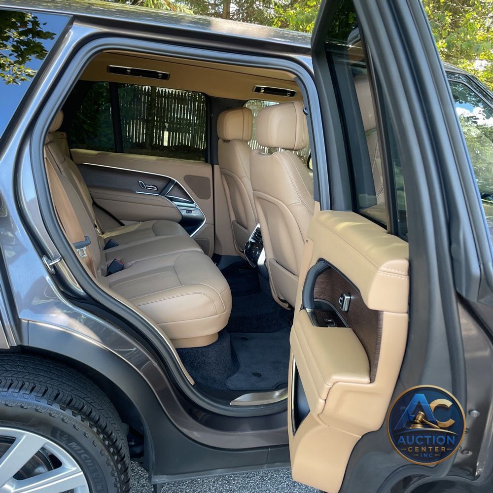 2023 Land Rover Range Rover SE