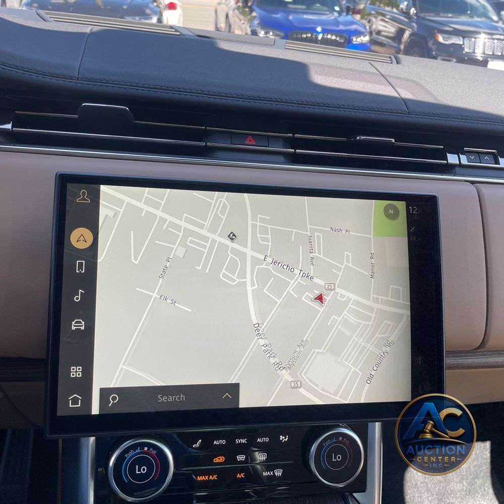 2023 Land Rover Range Rover SE