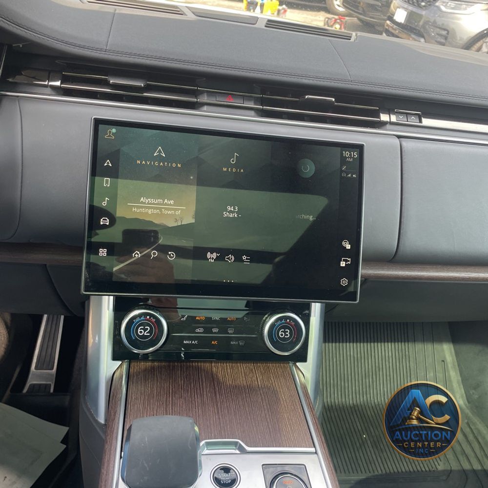 2023 Land Rover Range Rover P400 SE