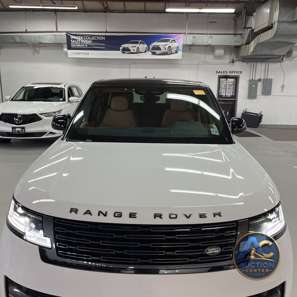 2025 Land Rover Range Rover P400 SE