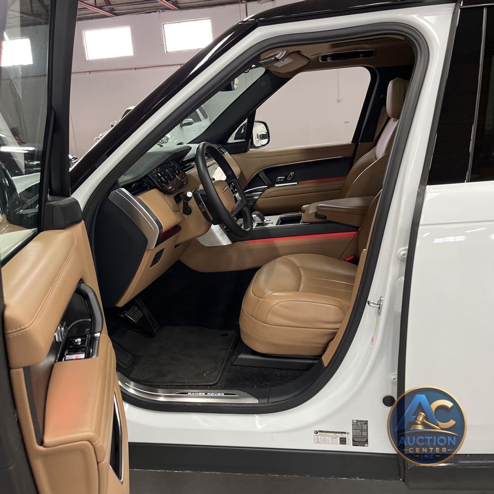 2025 Land Rover Range Rover P400 SE