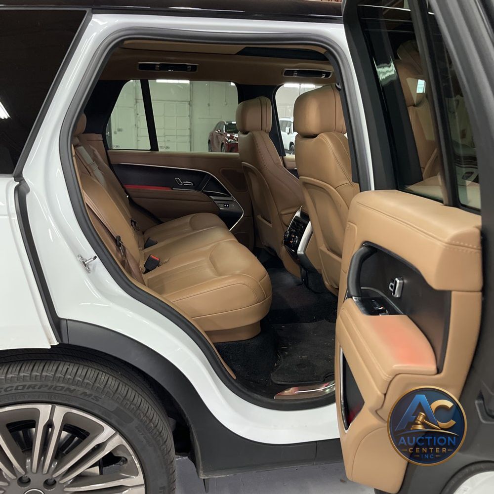 2025 Land Rover Range Rover P400 SE