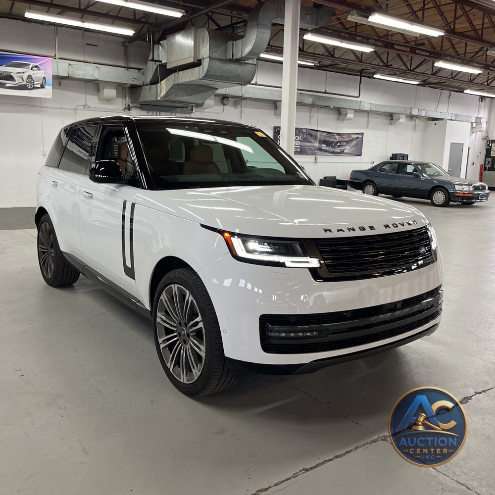 2025 Land Rover Range Rover P400 SE