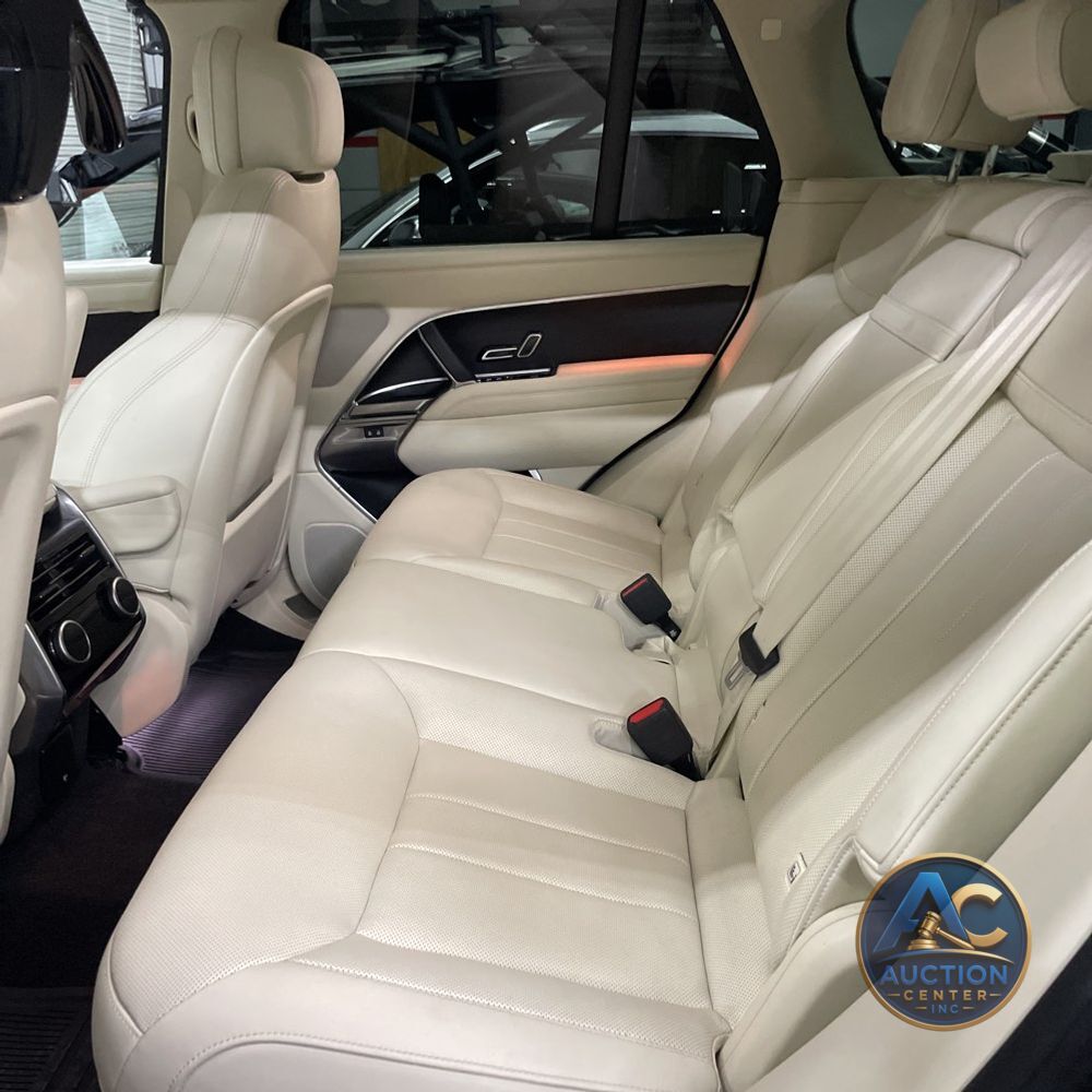 2023 Land Rover Range Rover SE
