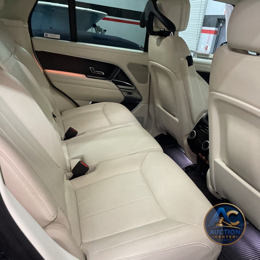 2023 Land Rover Range Rover SE