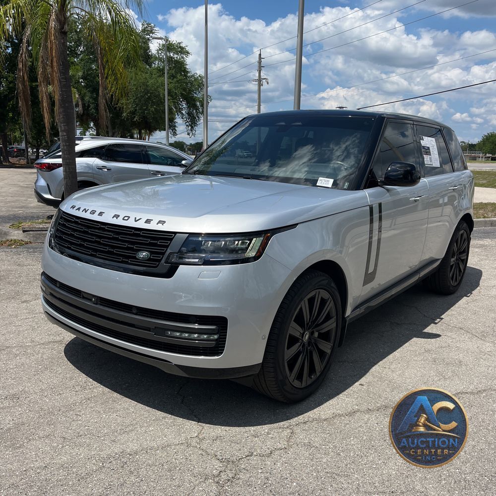 2025 Land Rover Range Rover P400 SE
