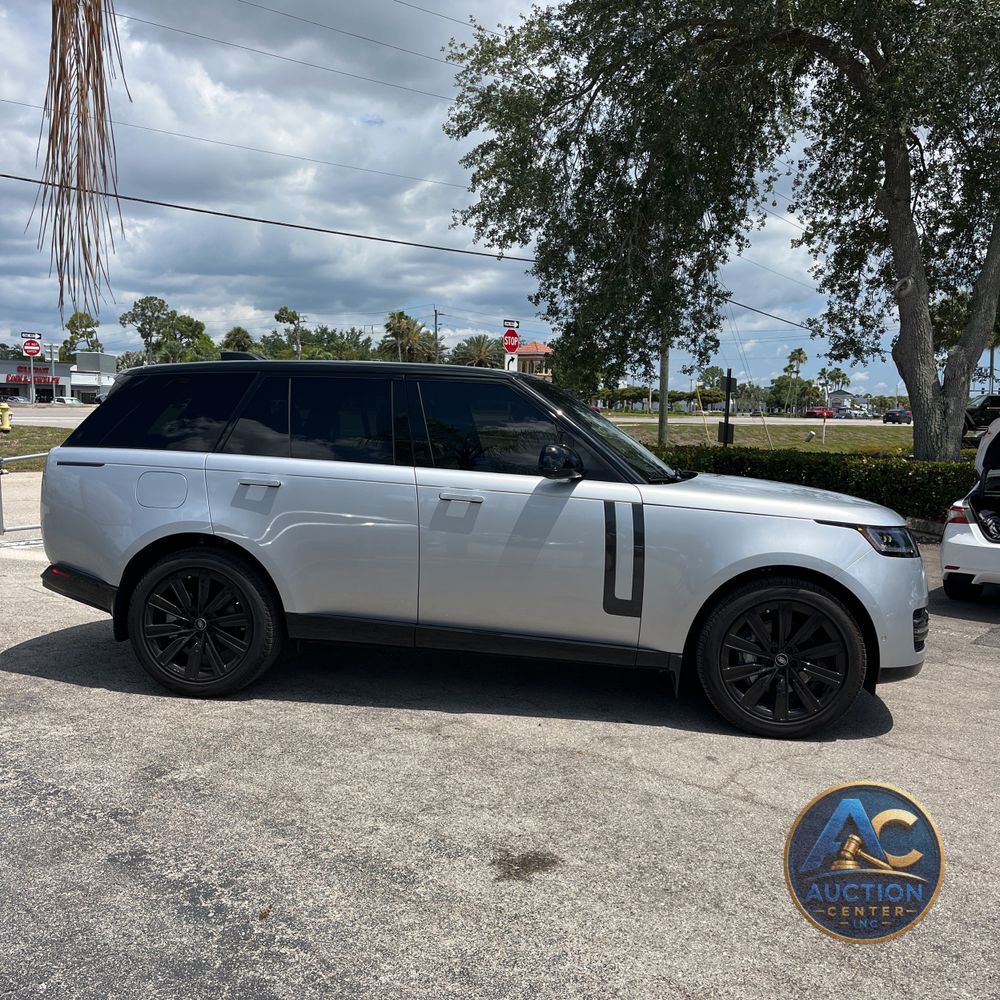 2025 Land Rover Range Rover P400 SE