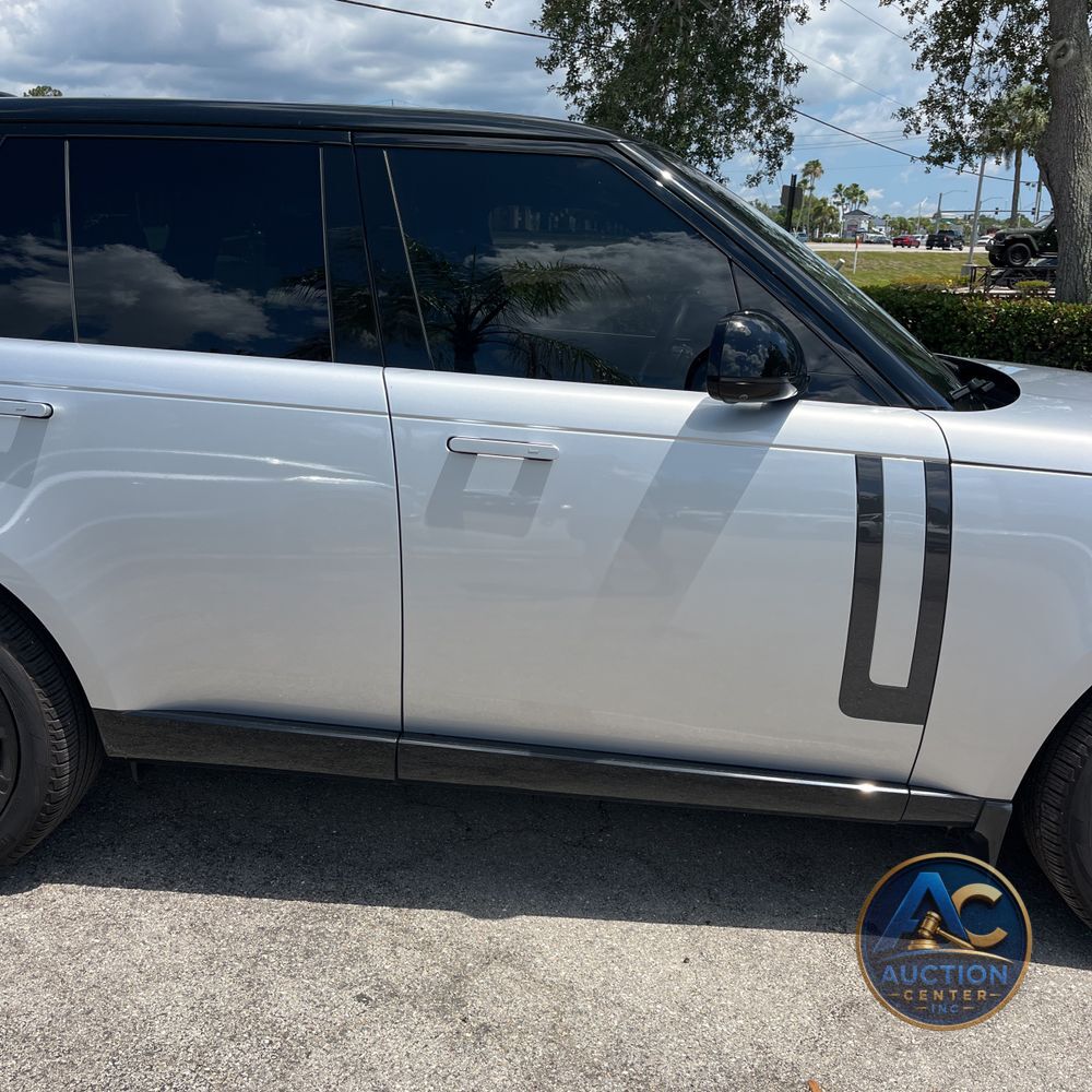2025 Land Rover Range Rover P400 SE