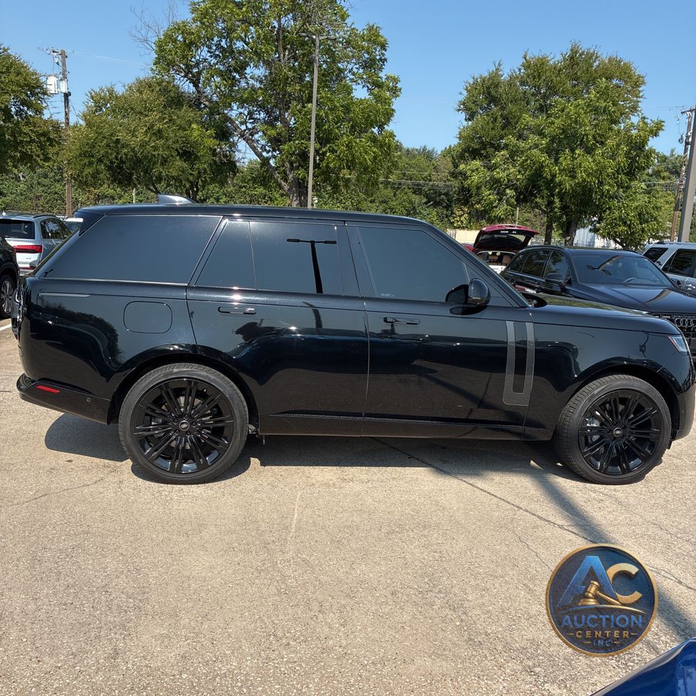 2023 Land Rover Range Rover SE