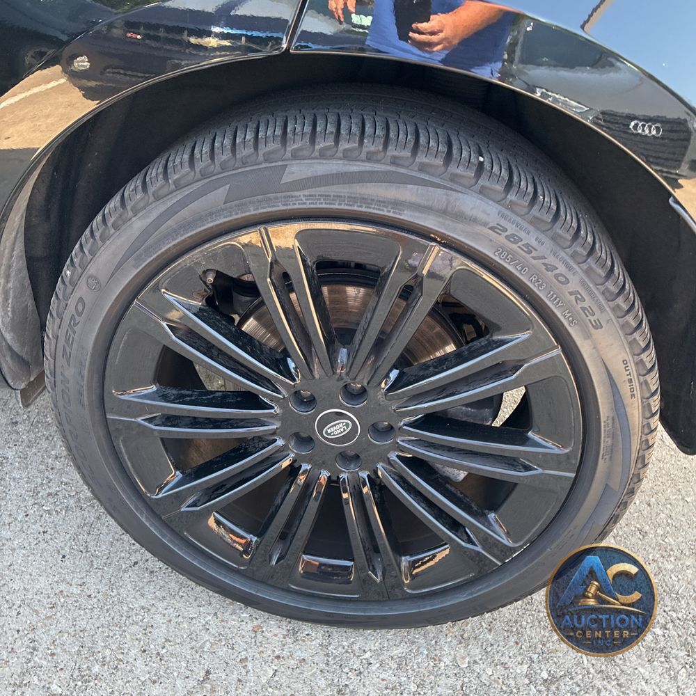 2023 Land Rover Range Rover SE