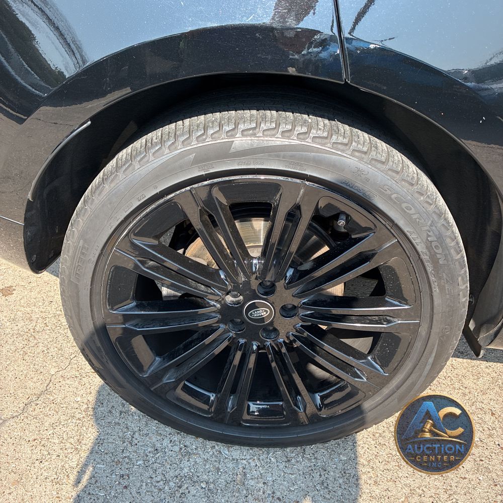 2023 Land Rover Range Rover SE