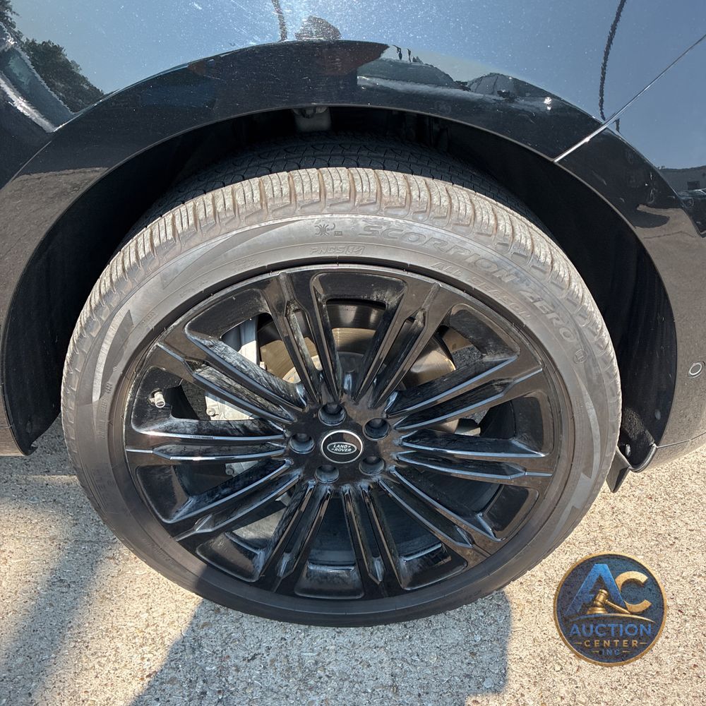 2023 Land Rover Range Rover SE
