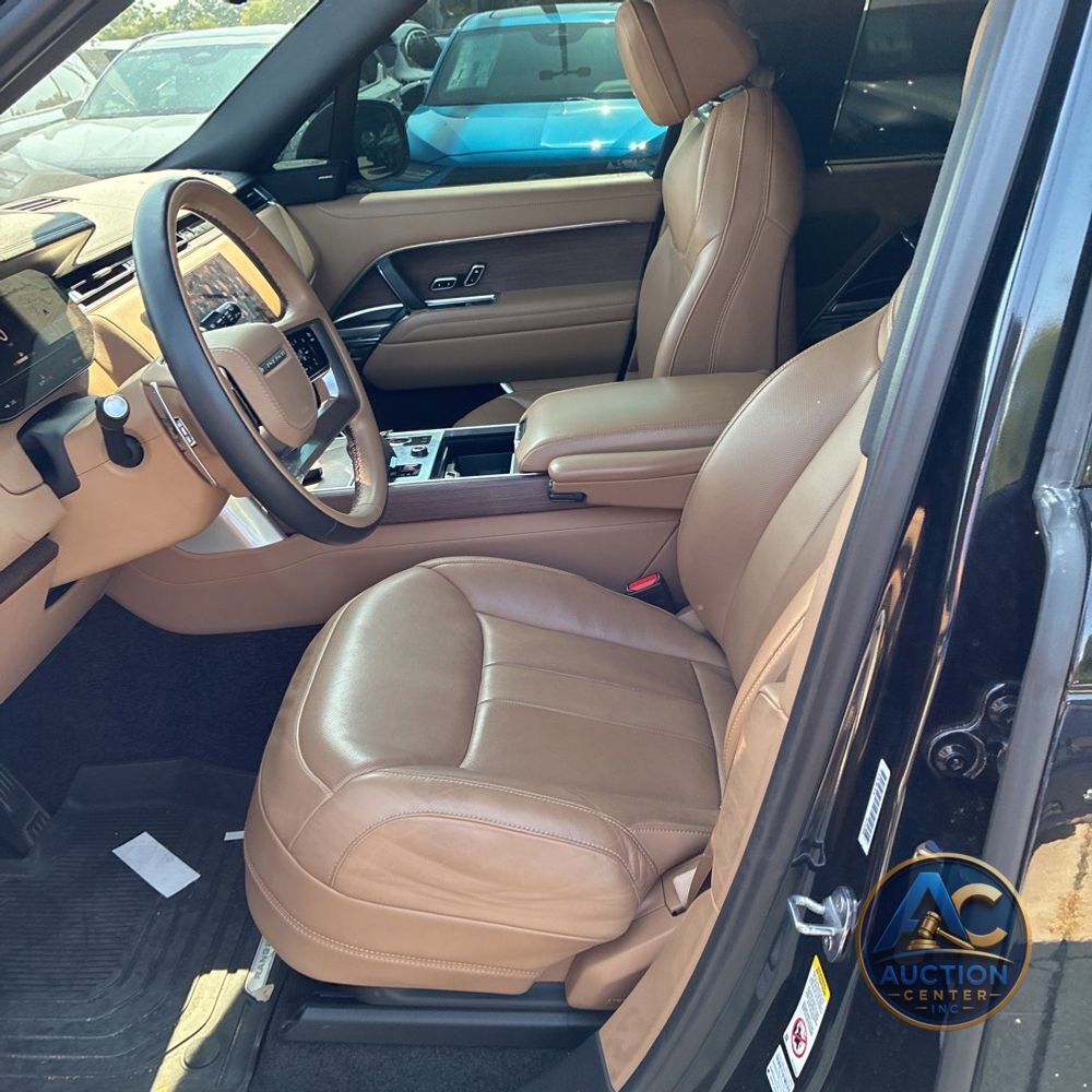 2023 Land Rover Range Rover SE