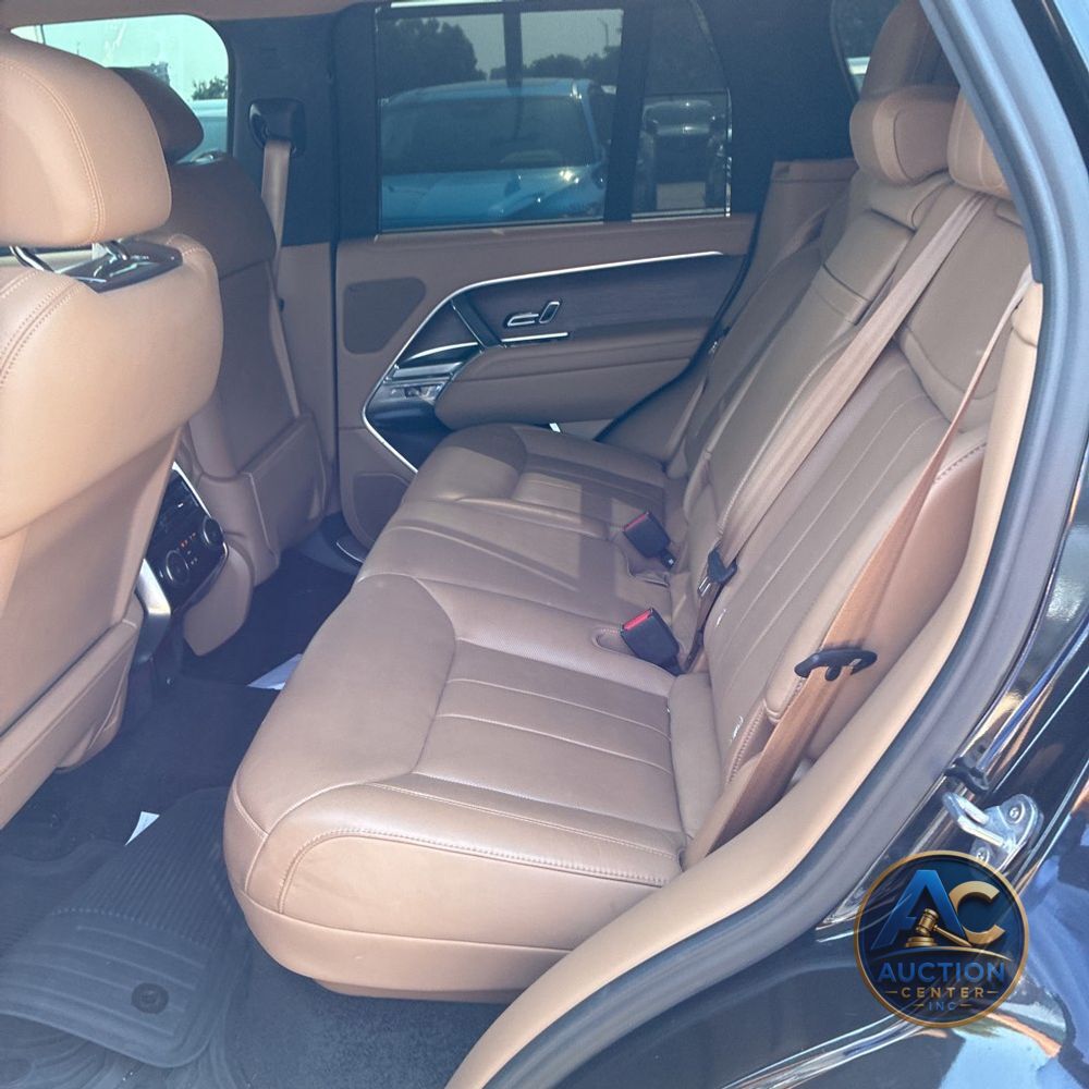 2023 Land Rover Range Rover SE
