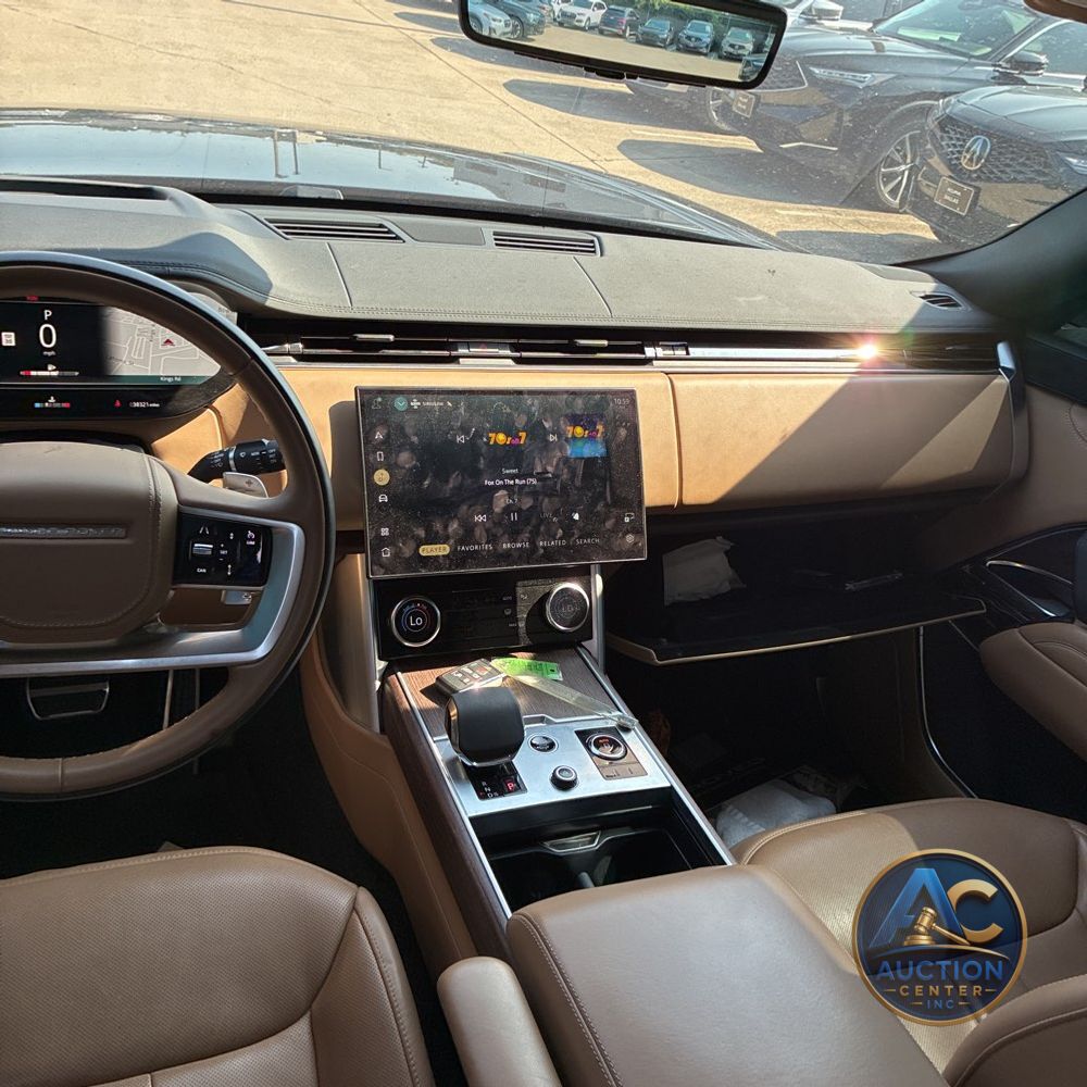 2023 Land Rover Range Rover SE
