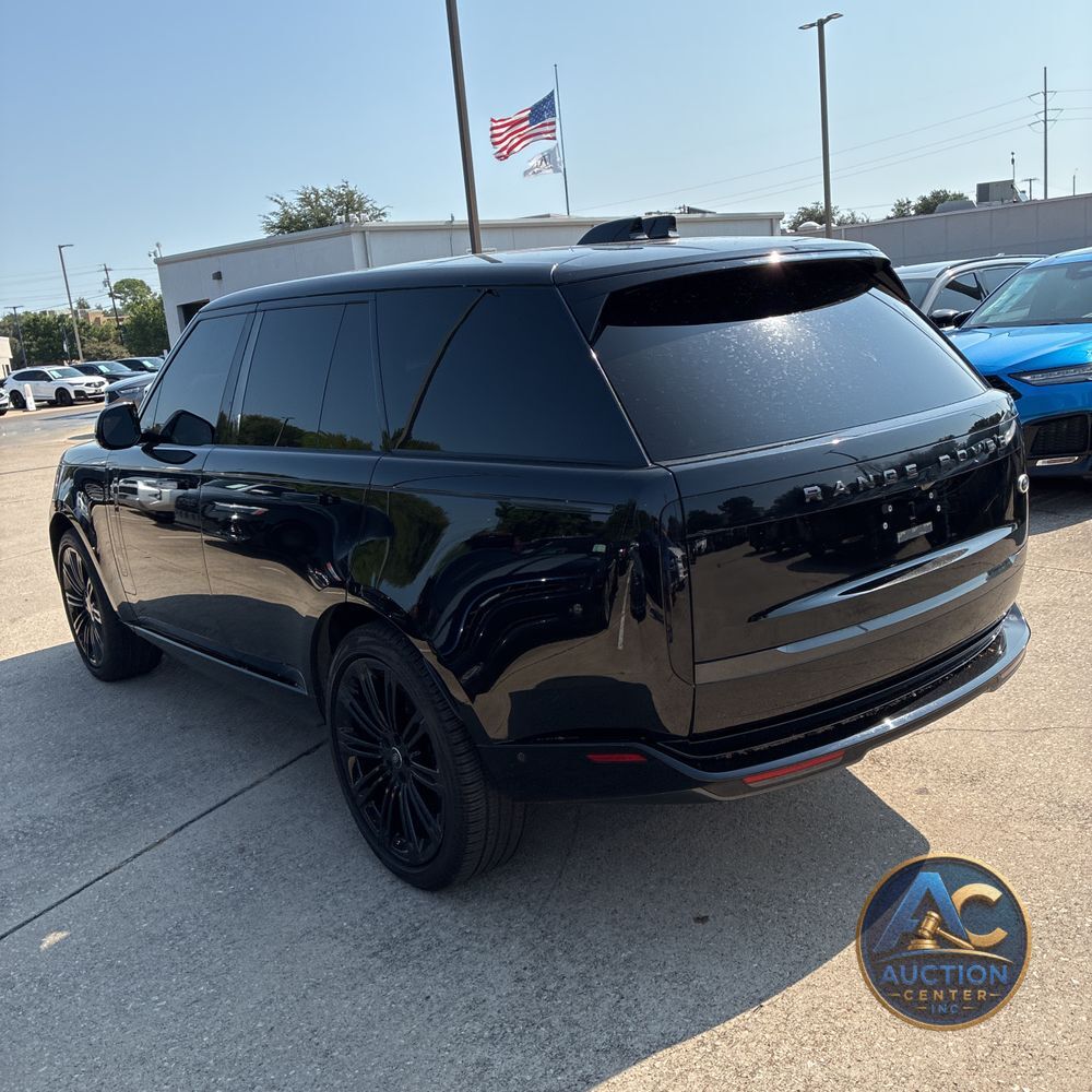2023 Land Rover Range Rover SE