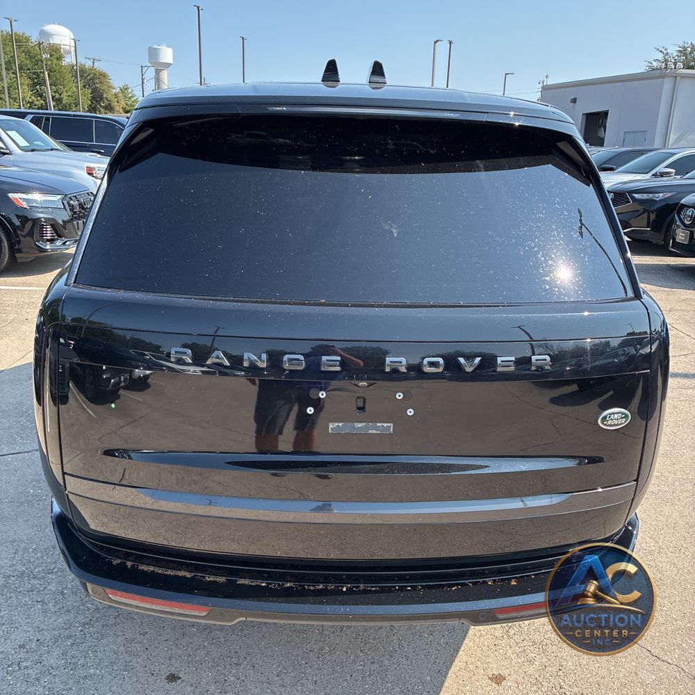 2023 Land Rover Range Rover SE