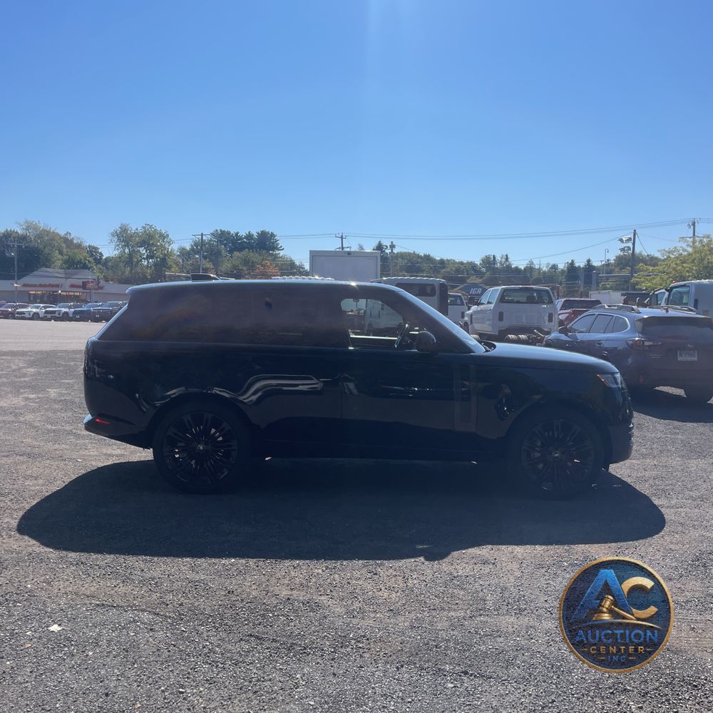 2023 Land Rover Range Rover SE